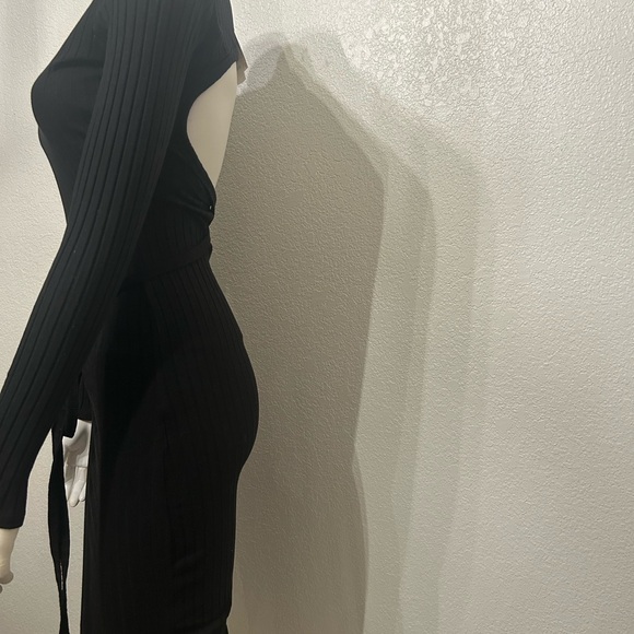 Zara Black cutout back Long Sleeve Dress - Picture 2 of 6